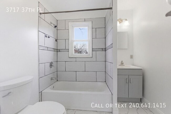 Building Photo - 3717 37th Pl