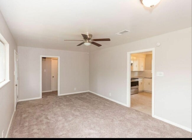 Building Photo - 3633 Bowling Ln