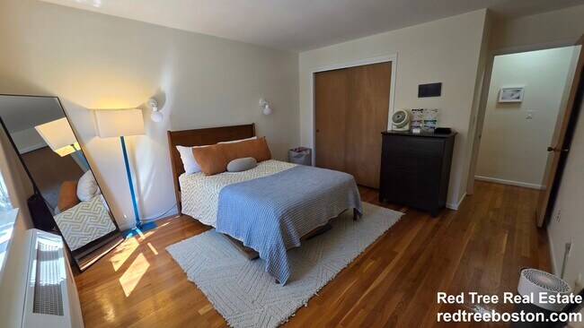 Building Photo - 35 Vernon St