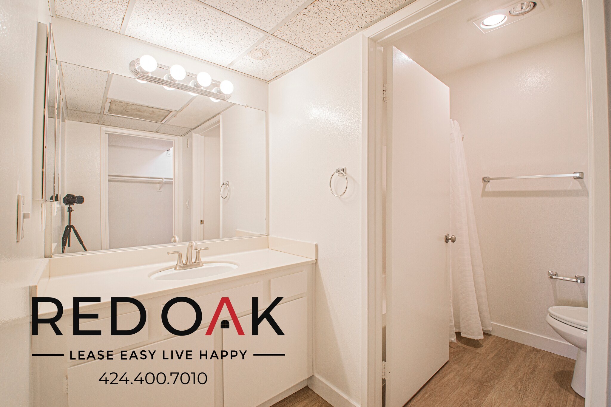 Building Photo - 8309 Cedros Ave