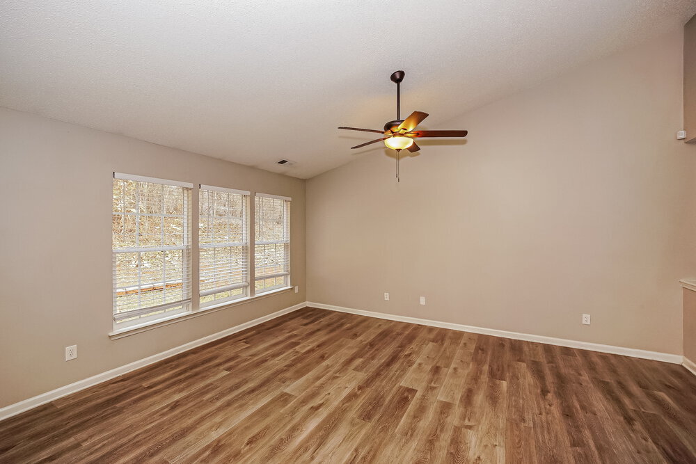 Building Photo - 2082 Chapel Creek Rd