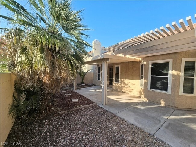 Building Photo - 437 Mayan Dr