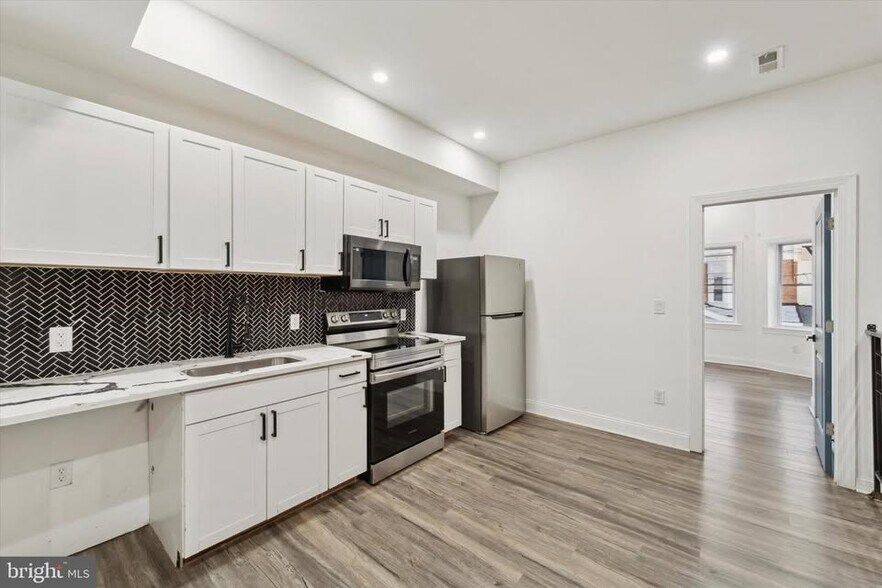 Building Photo - 3660 N Marvine St
