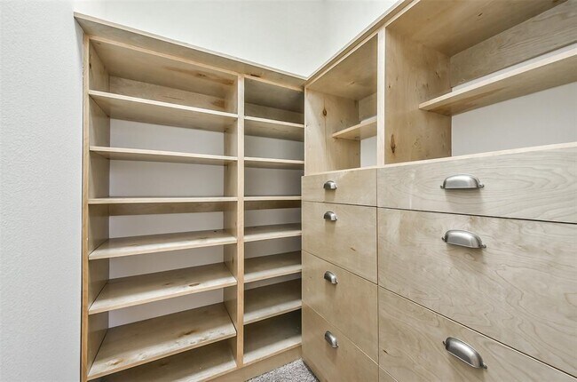 Building Photo - 3403 Long Meadow Ct