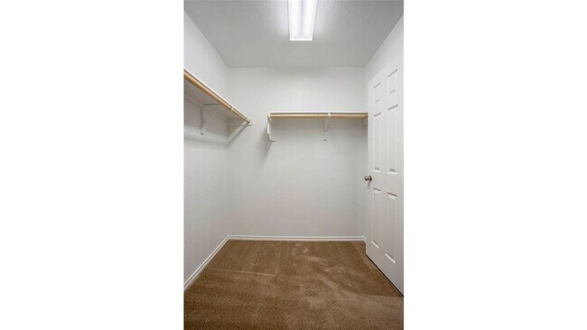 Building Photo - 5716 Hopkins Dr