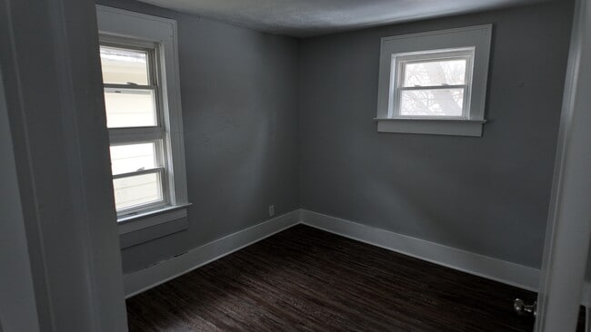 Building Photo - 422 Downing Pl