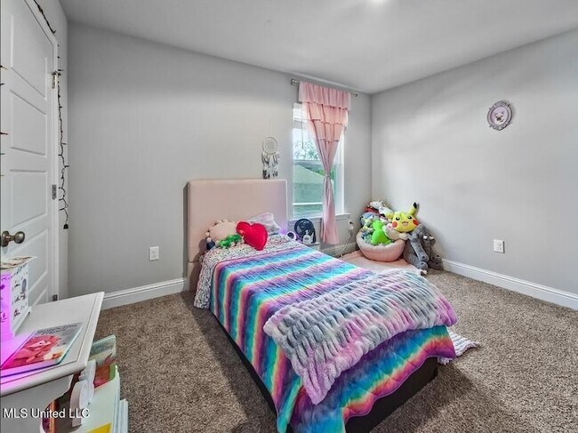 Building Photo - 5065 Fairbury Way