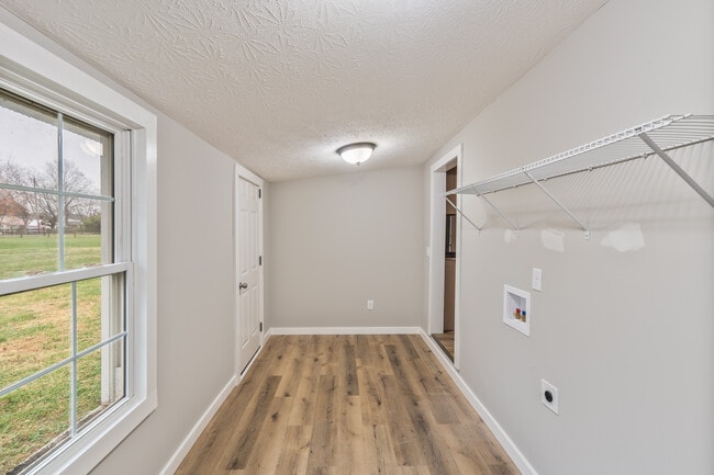 Building Photo - 1442 Magnolia St