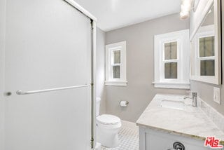 Building Photo - 942 Croft Ave