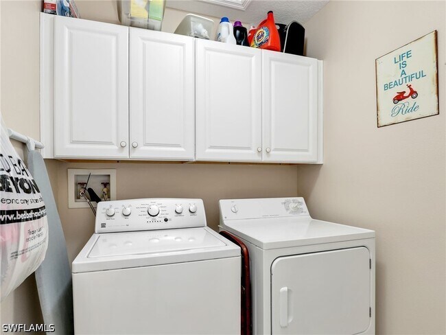 Building Photo - 2408 Millcreek Ln
