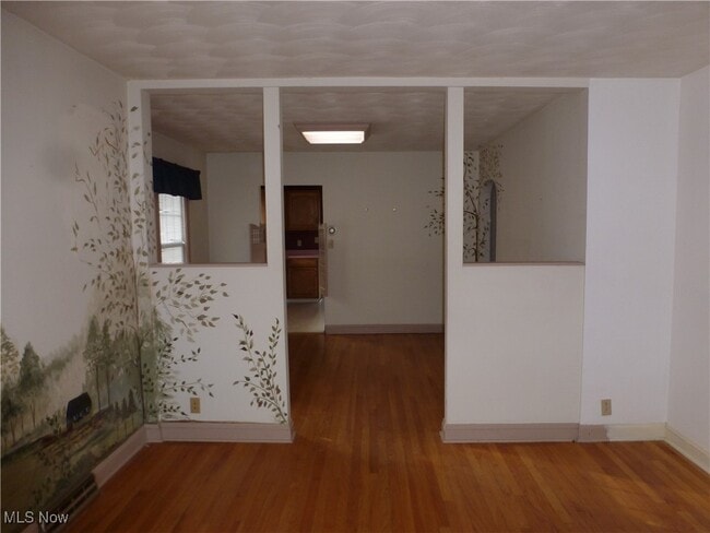 Building Photo - 48260 National Rd W