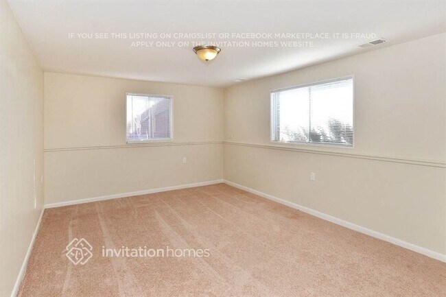 Building Photo - 423 S Potomac Cir