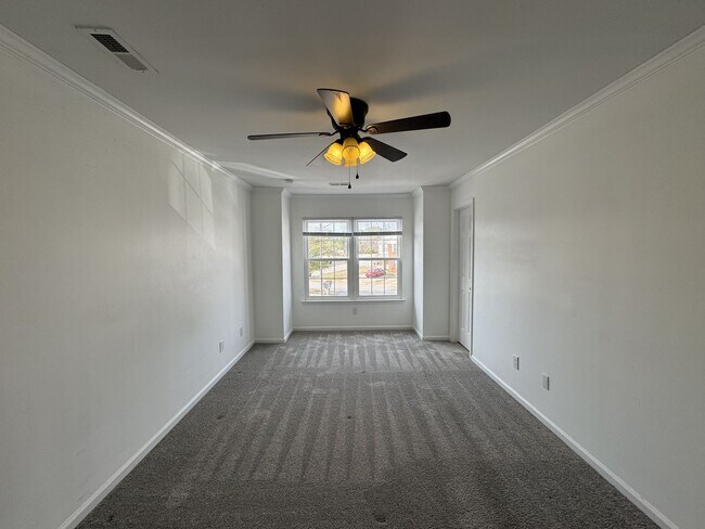 Building Photo - Cozy 3BR Townhome!