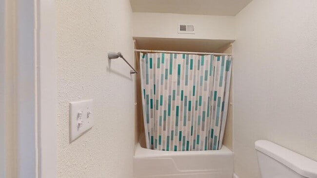 Building Photo - 356 E Desert Inn Rd