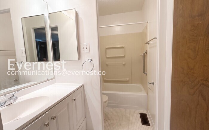 Building Photo - 5402 Trailbend Dr