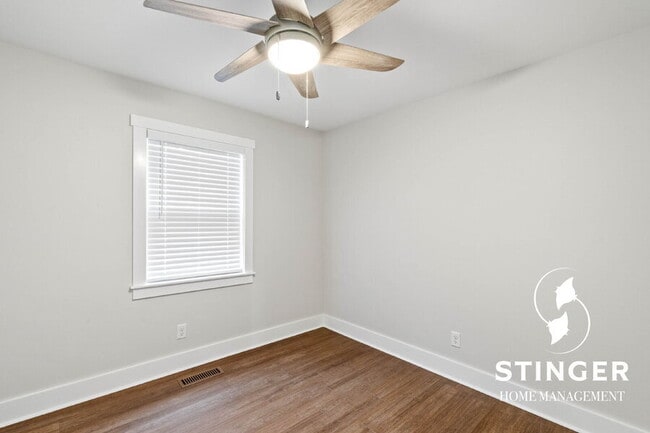 Building Photo - 607 Greenway Ct