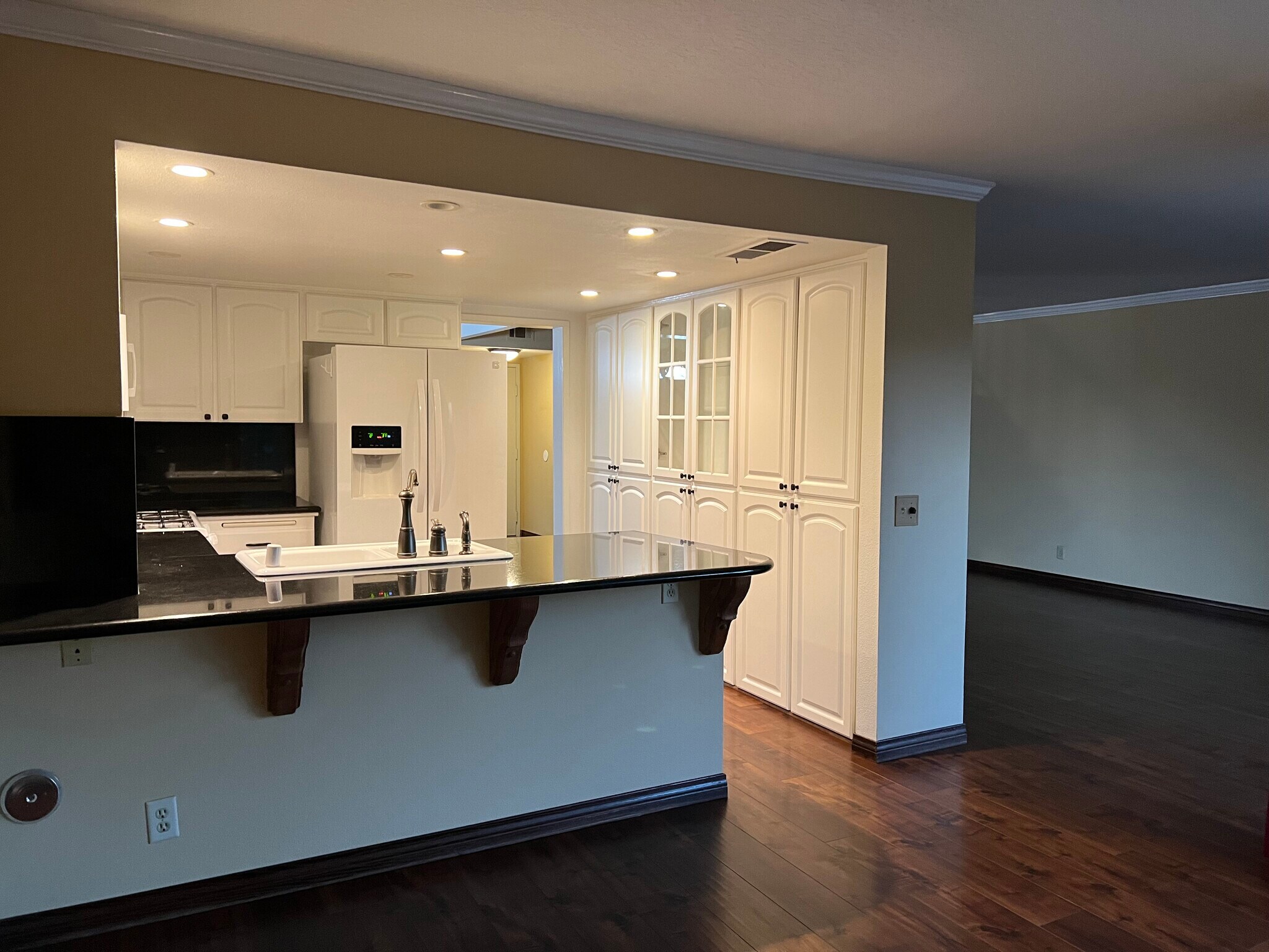 Building Photo - 19225 Index St