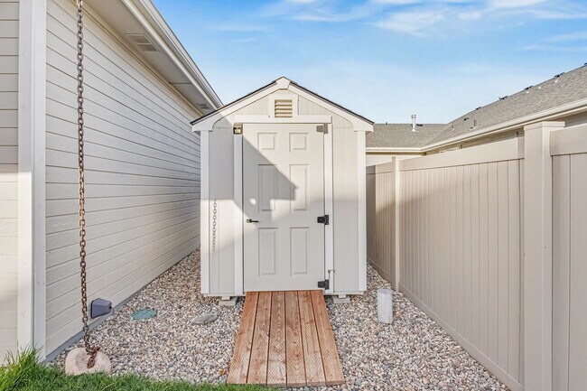 Building Photo - 19361 Kiowa Crk Wy