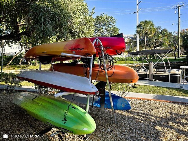 Building Photo - 1101 River Reach Dr