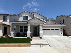 Building Photo - Beautiful 4 Bed 3 Full Bath Home with Solar in Brentwood