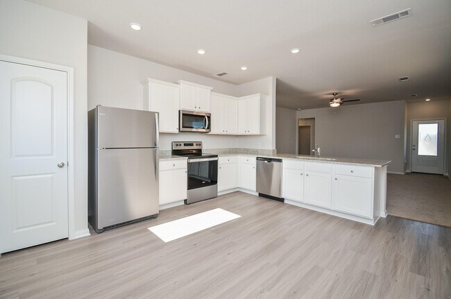 Building Photo - 8022 Burnt Orchid Dr