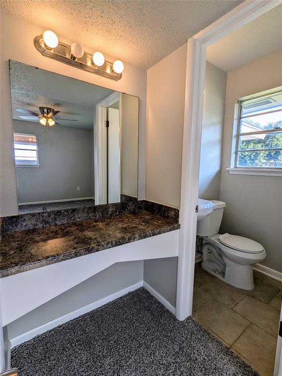 Building Photo - 504 NE 18th St