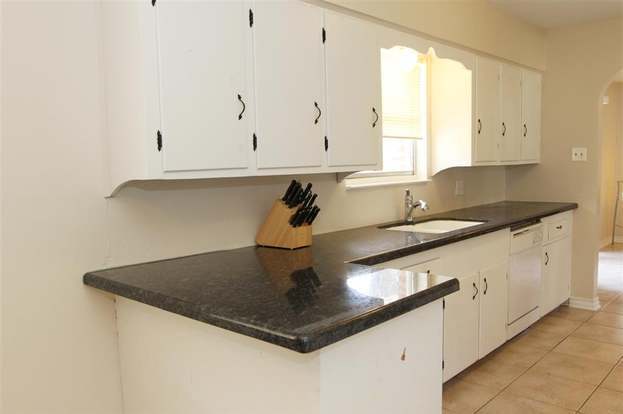 Building Photo - 8807 McAvoy Dr