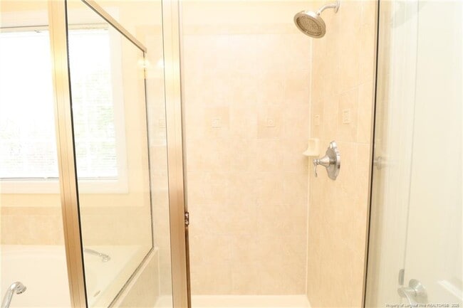 Building Photo - 406 Golden Harvest Loop