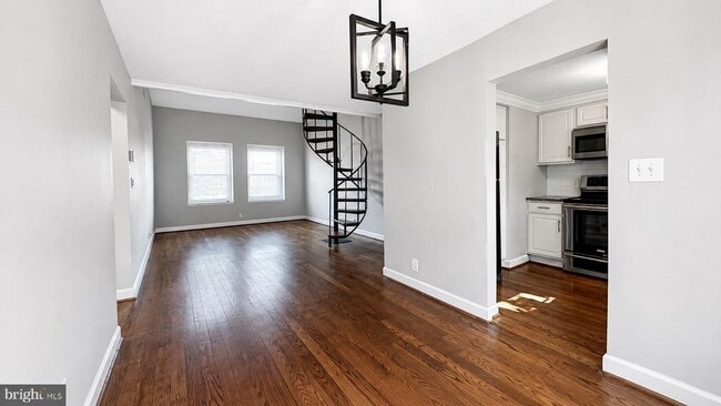 Building Photo - 4814 30th St S