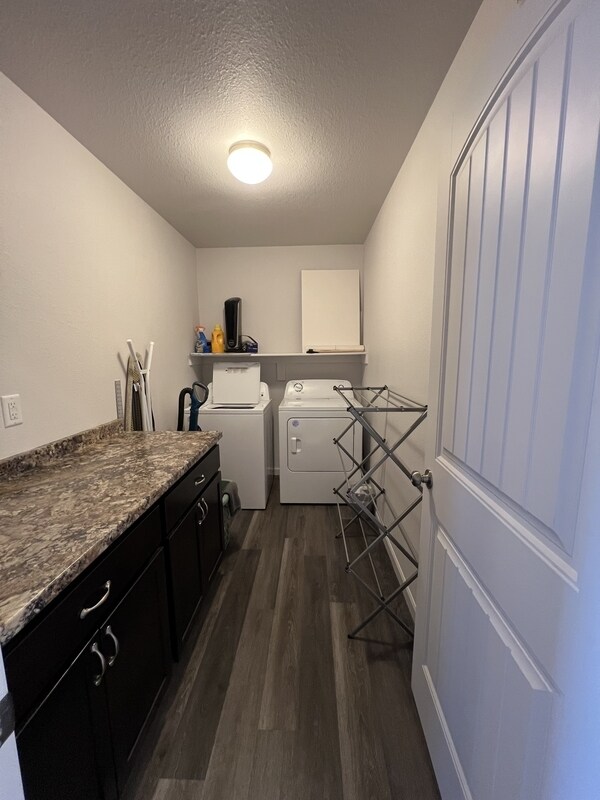Building Photo - 1716 Kade Ct