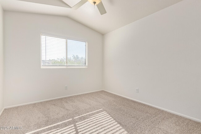 Building Photo - 2432 W Blue Sky Dr