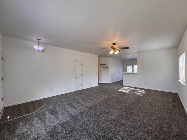 Building Photo - Mallard Estates 4 Bedroom, 2 Bath Home- Fallon, NV