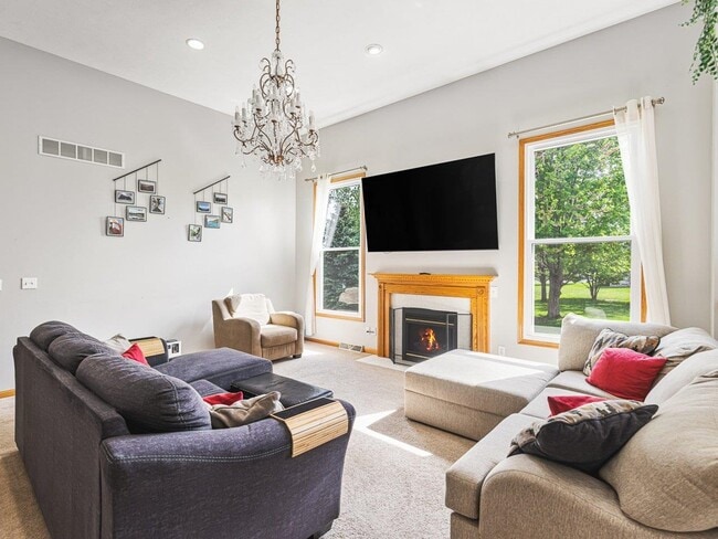 Building Photo - 251 Ashbourne Dr