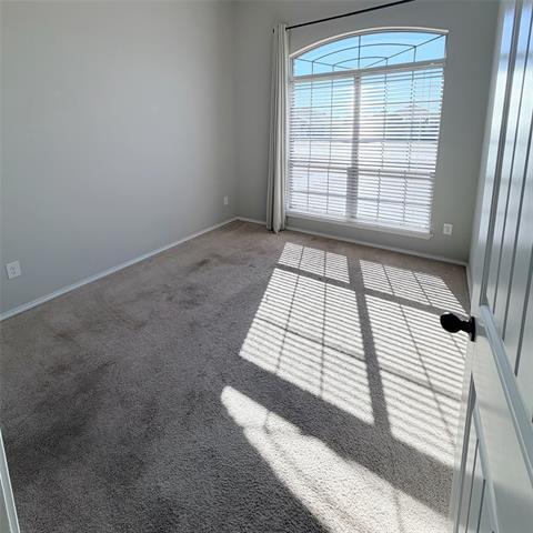 Building Photo - 312 Portland Ct