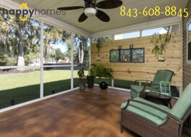 Building Photo - Beautiful 3x2.5 situated in the Grand Oaks Plantation community!