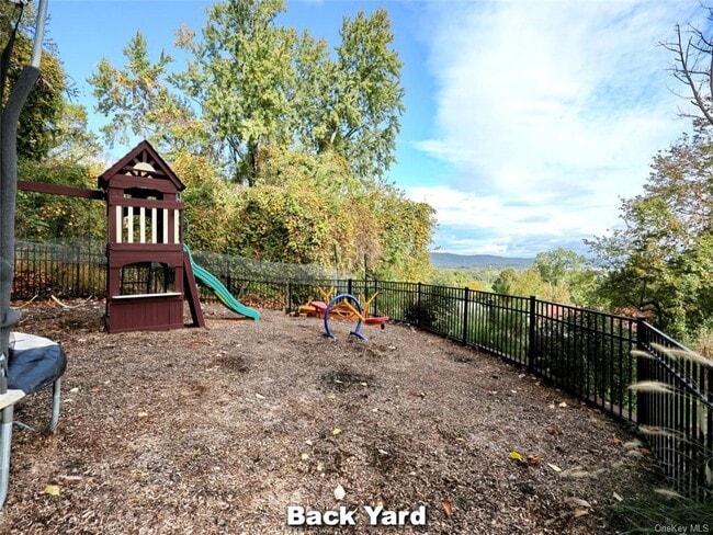 Building Photo - 239 Westside Ave