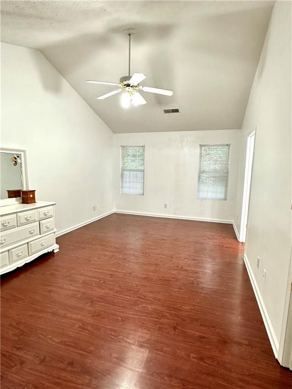 Building Photo - 575 Chandon Way