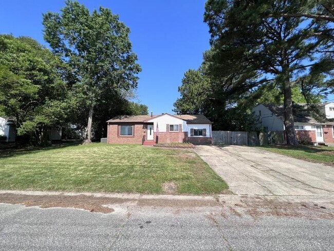 Primary Photo - 629 Jacqueline Ave