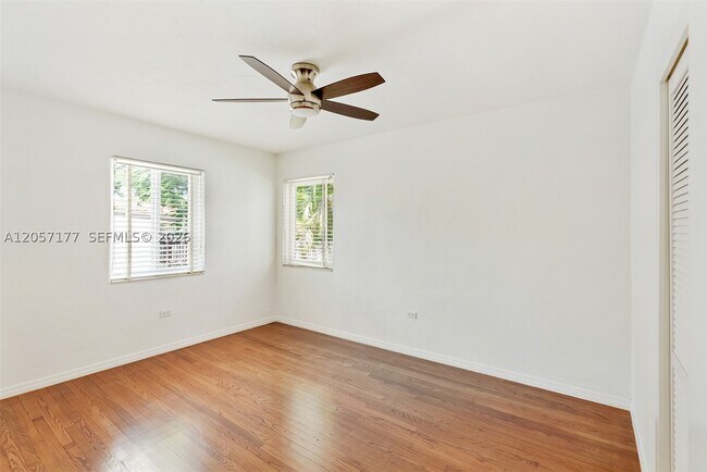Building Photo - 2240 SW 24th St