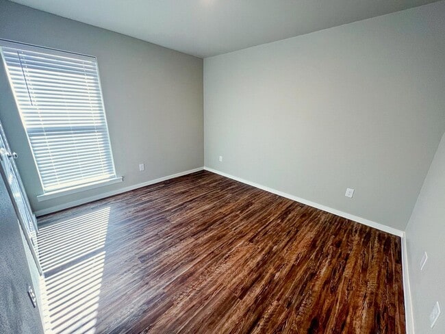 Building Photo - 2145 Kirksey Ave