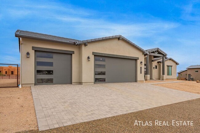 Building Photo - 15532 E Palo Brea Ln