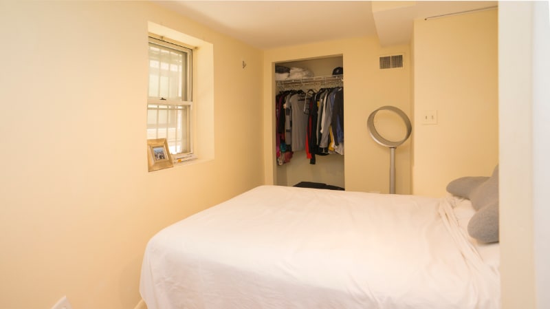 Building Photo - 2033 W Melrose St