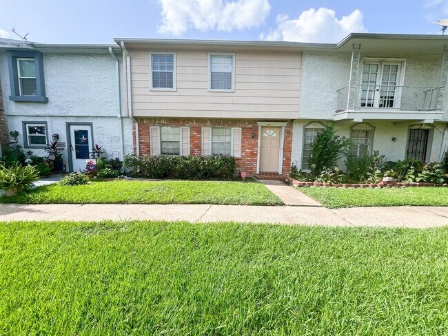 Primary Photo - 12933 High Star Dr