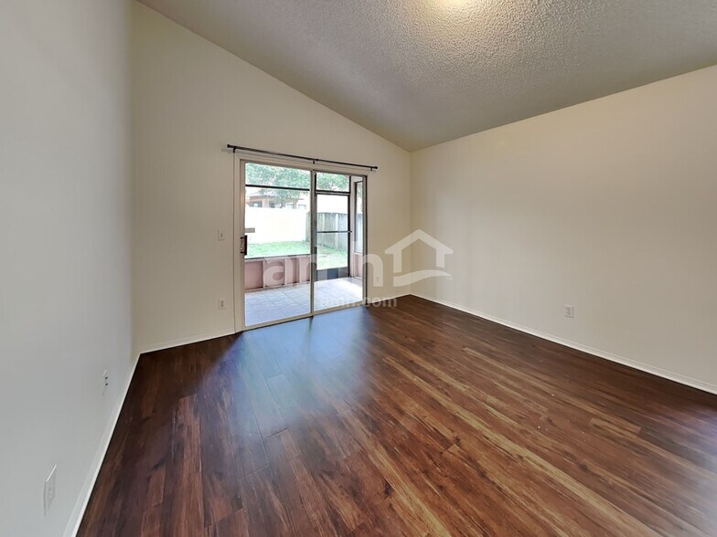 Building Photo - 957 Islander Ave