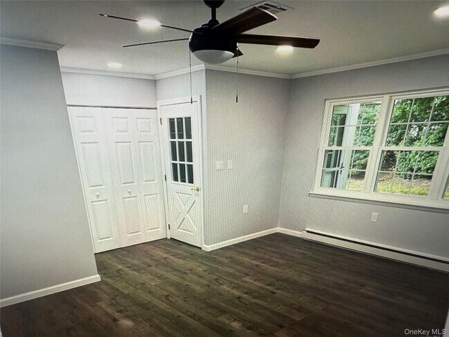 Building Photo - 333 Woodbridge Dr