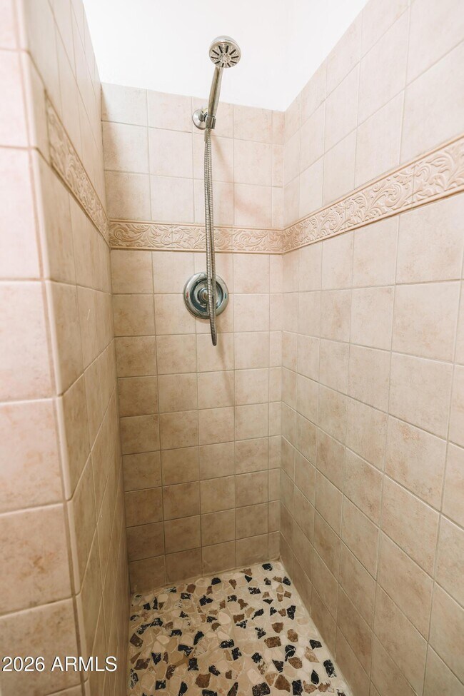 Building Photo - 11607 N 21st Ave