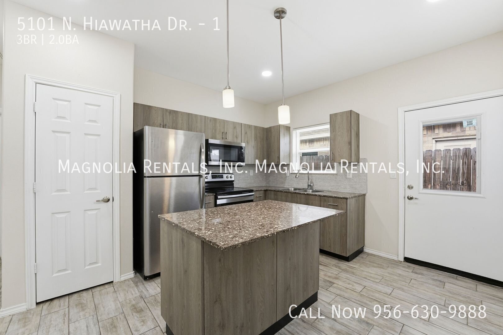 Building Photo - 5101 N Hiawatha Dr