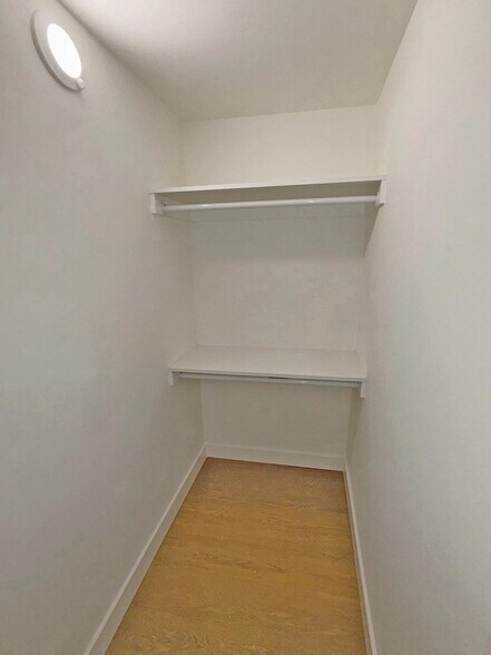 Building Photo - 12415 Texas Ave