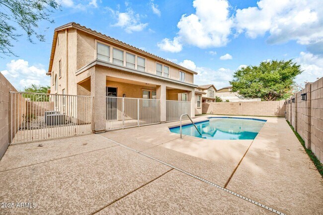 Building Photo - 7859 W Redbird Rd