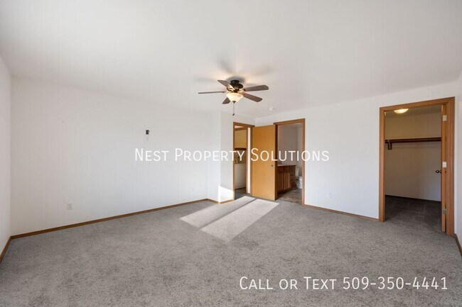 Building Photo - 1317 W Electra St